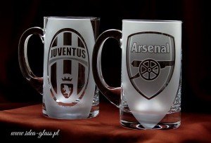 KUFEL poj. 0,6 l - Piłka nożna, herb klubu sportowego ARSENAL/JUVENTUS/MANCHESTER UNITED