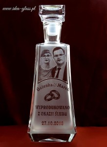 KARAFKA SKOŚNA 0,7 l -Prezent na Ślub, ze zdjęciem! (1)