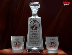 KARAFKA SKOŚNA 0,7 l + 2 szklanki do whisky- EMERYTURA Ochroniarz (1)