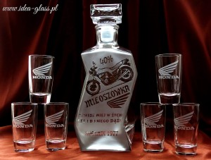 KARAFKA ŁAMANA 0,7 l + 6 kieliszków do wódki/nalewki - URODZINY ze zdjęciem! (1)