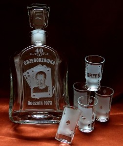 KARAFKA CAPITOL 0,7 l + 6 szklanek do whisky URODZINY Karciarz/Poker ze zdjęciem! (1)