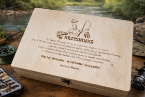 SKRZYNKA drewniana zamknięta 30x40cm  + GRAWER laser DUŻY / Wędkarz