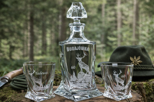 Bohemia KARAFKA QUADRO 0,85 l + 2 szklanki do whisky- MYŚLIWY/LEŚNICZY