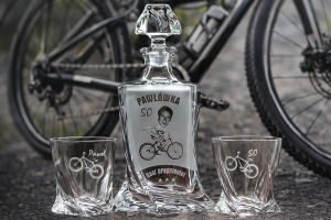 Bohemia KARAFKA QUADRO 0,85 l + 2 szklanki do whisky - ROWERZYSTA, ze zdjęciem!