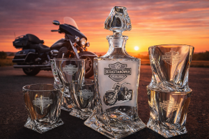 Bohemia KARAFKA QUADRO 0,85 l + 6 szklanek do whisky- MOTOCYKLISTA/MOTOR ze zdjęciem!