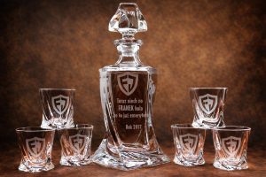 Bohemia KARAFKA QUADRO 0,5 l + 6 kieliszków do wódki - EMERYTURA